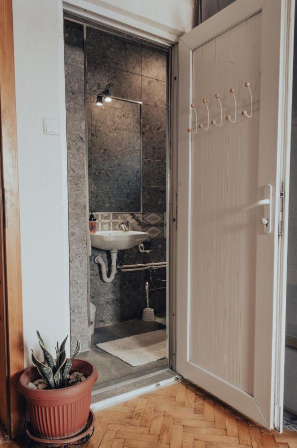 Oda Hostel Pristina Kültér fotó